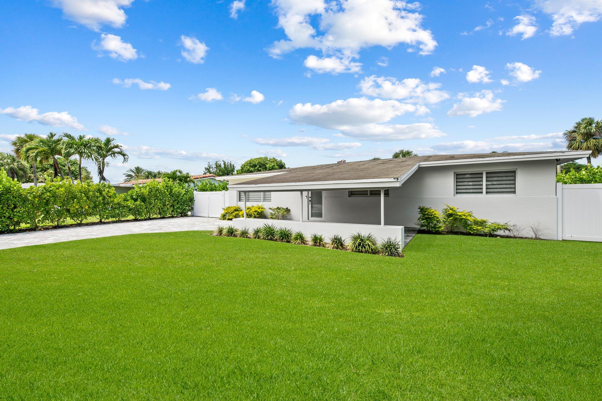 1269 NW 4th Street