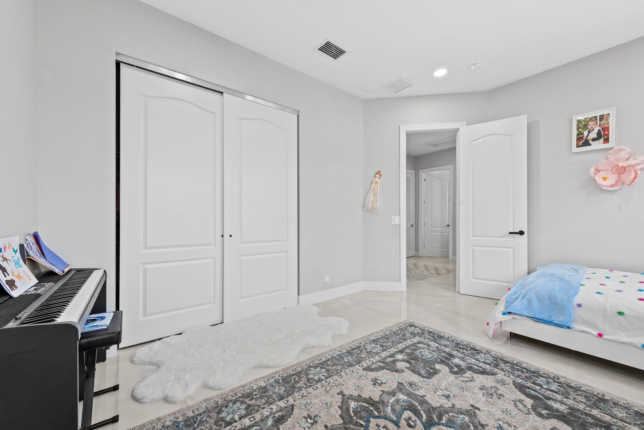 10471 Majestic Trail