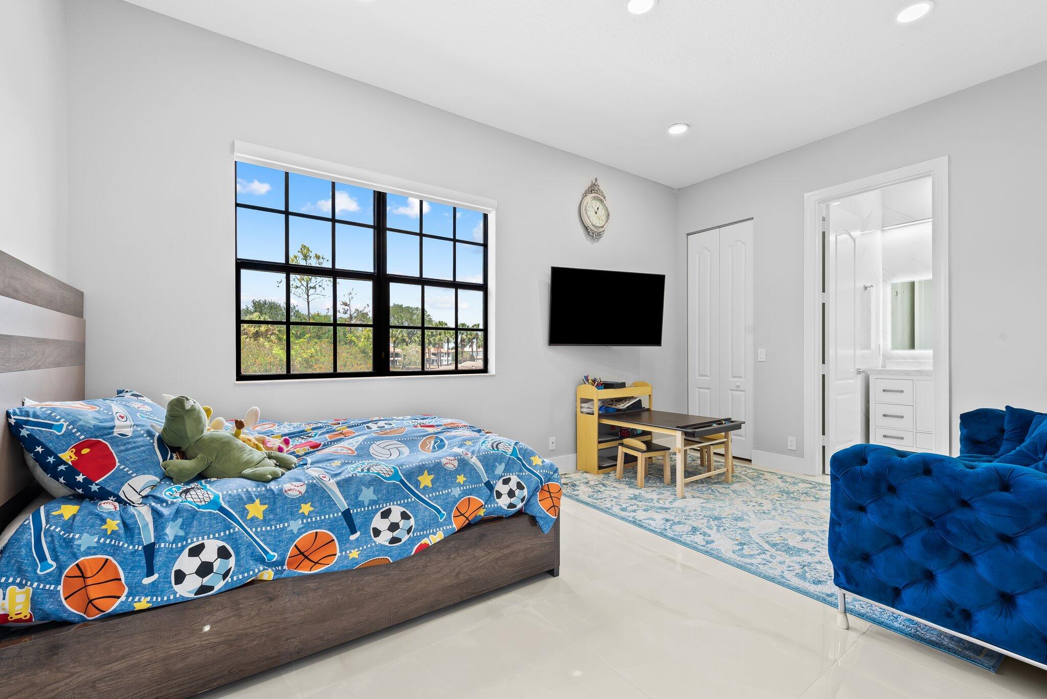 10471 Majestic Trail