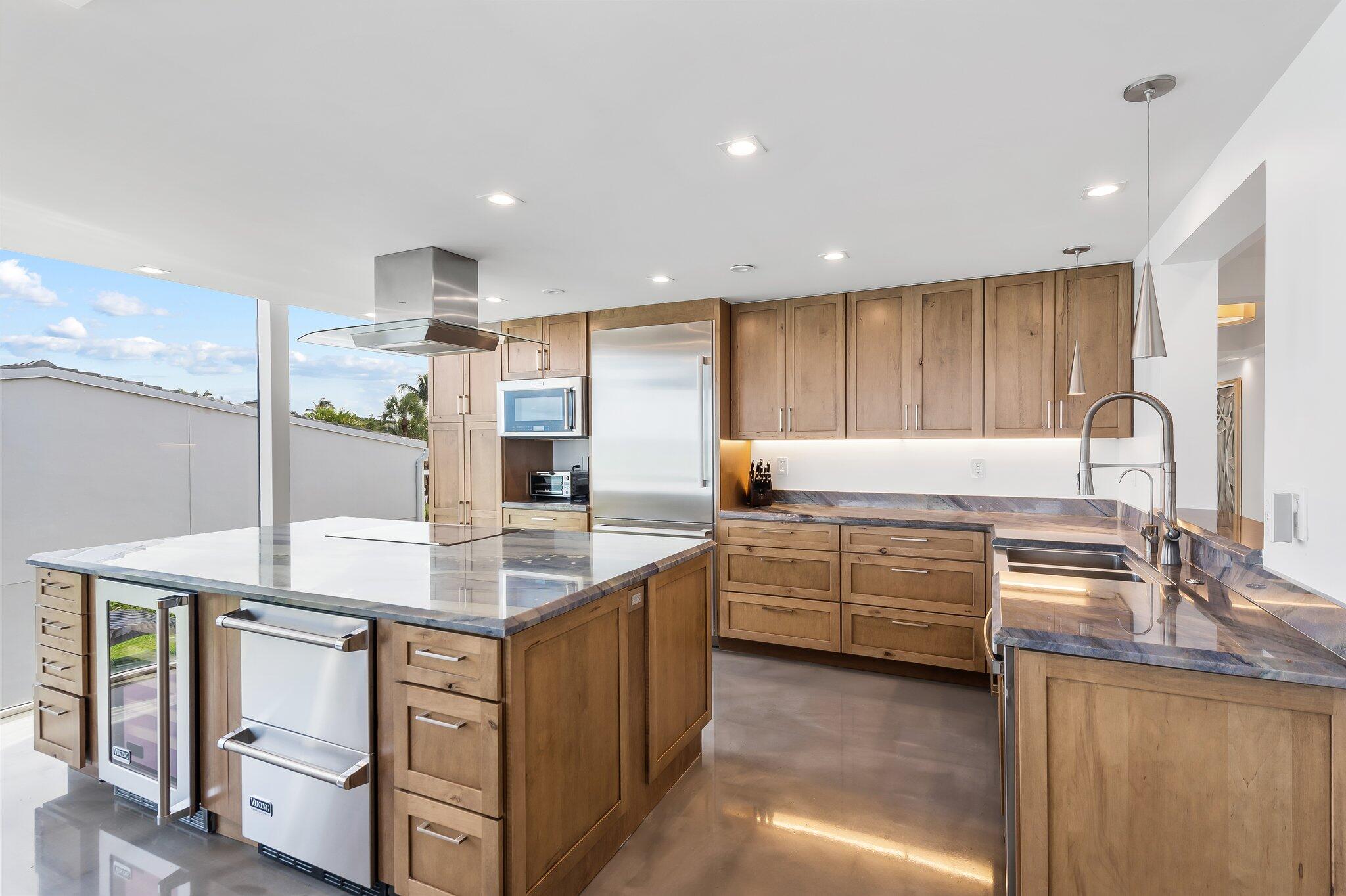 2155 S Ocean Boulevard Ph-A