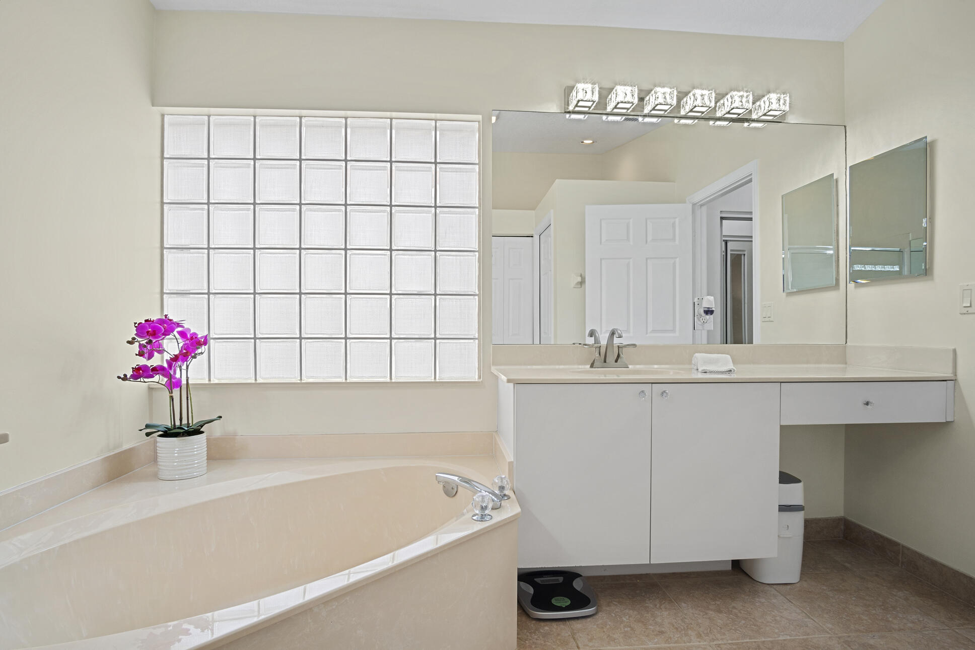 7023 Lombardy Street