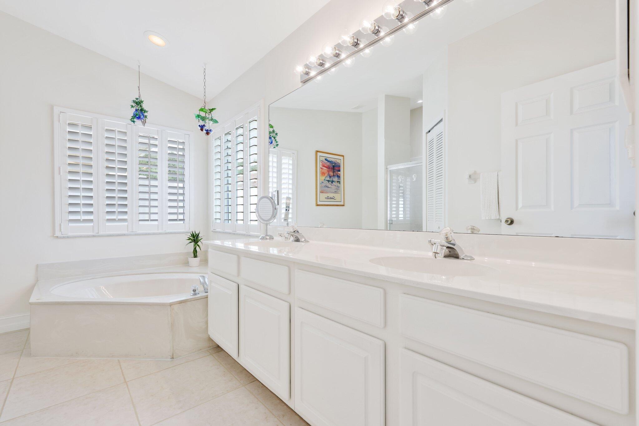 1071 Delray Lakes Drive