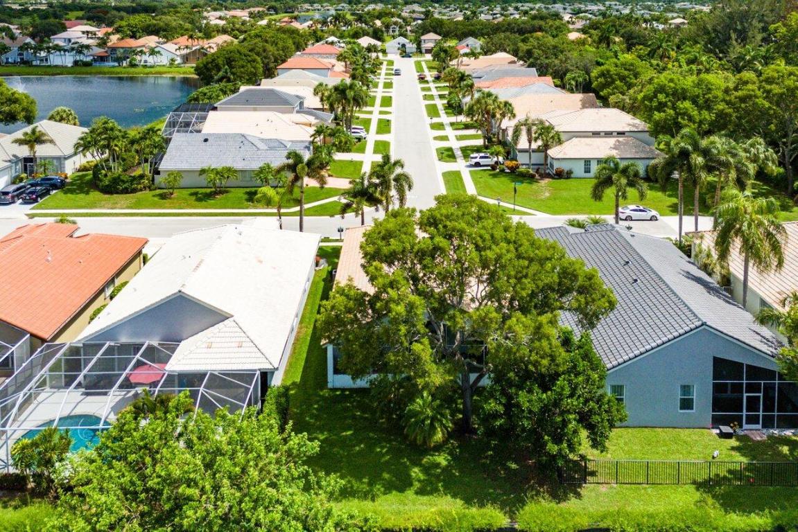 7728 Edinburough Lane