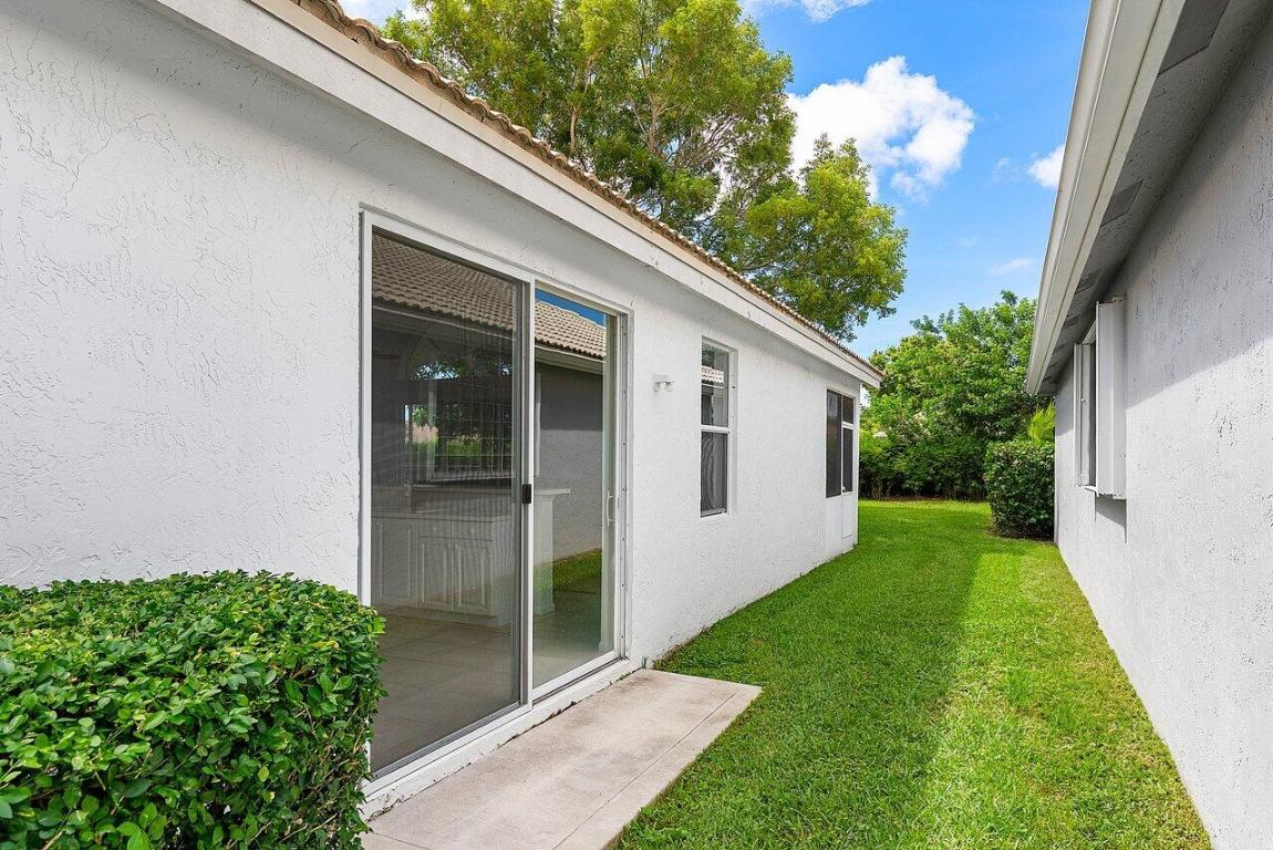 7728 Edinburough Lane