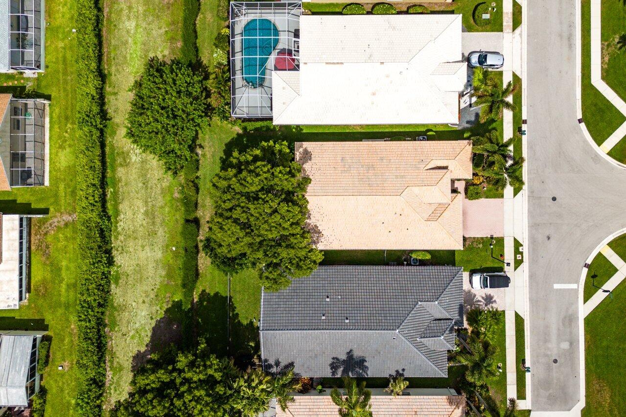 7728 Edinburough Lane