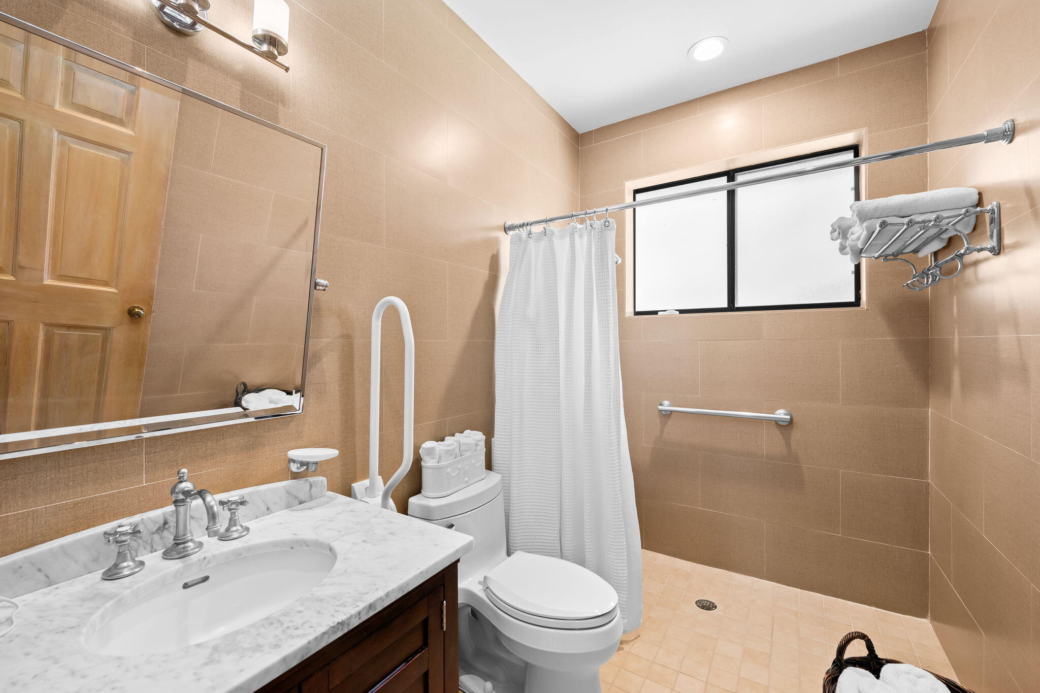 4885 Regency Court