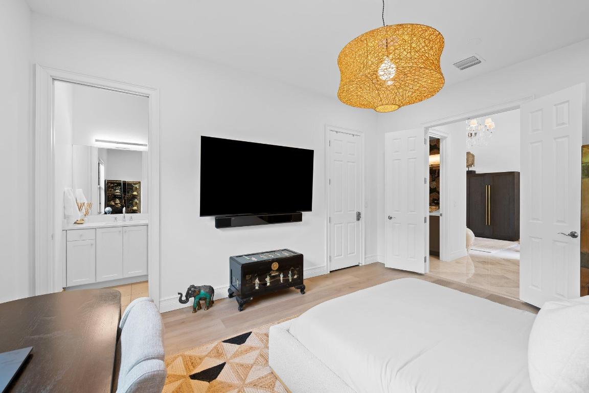 8410 Eagleville Avenue