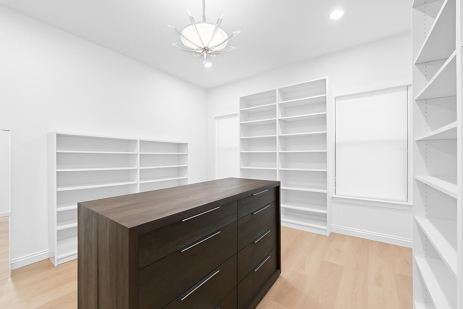 8410 Eagleville Avenue