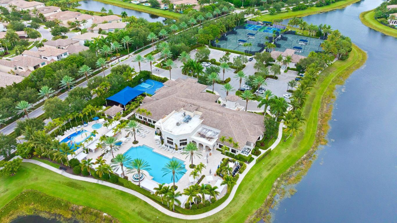 8410 Eagleville Avenue