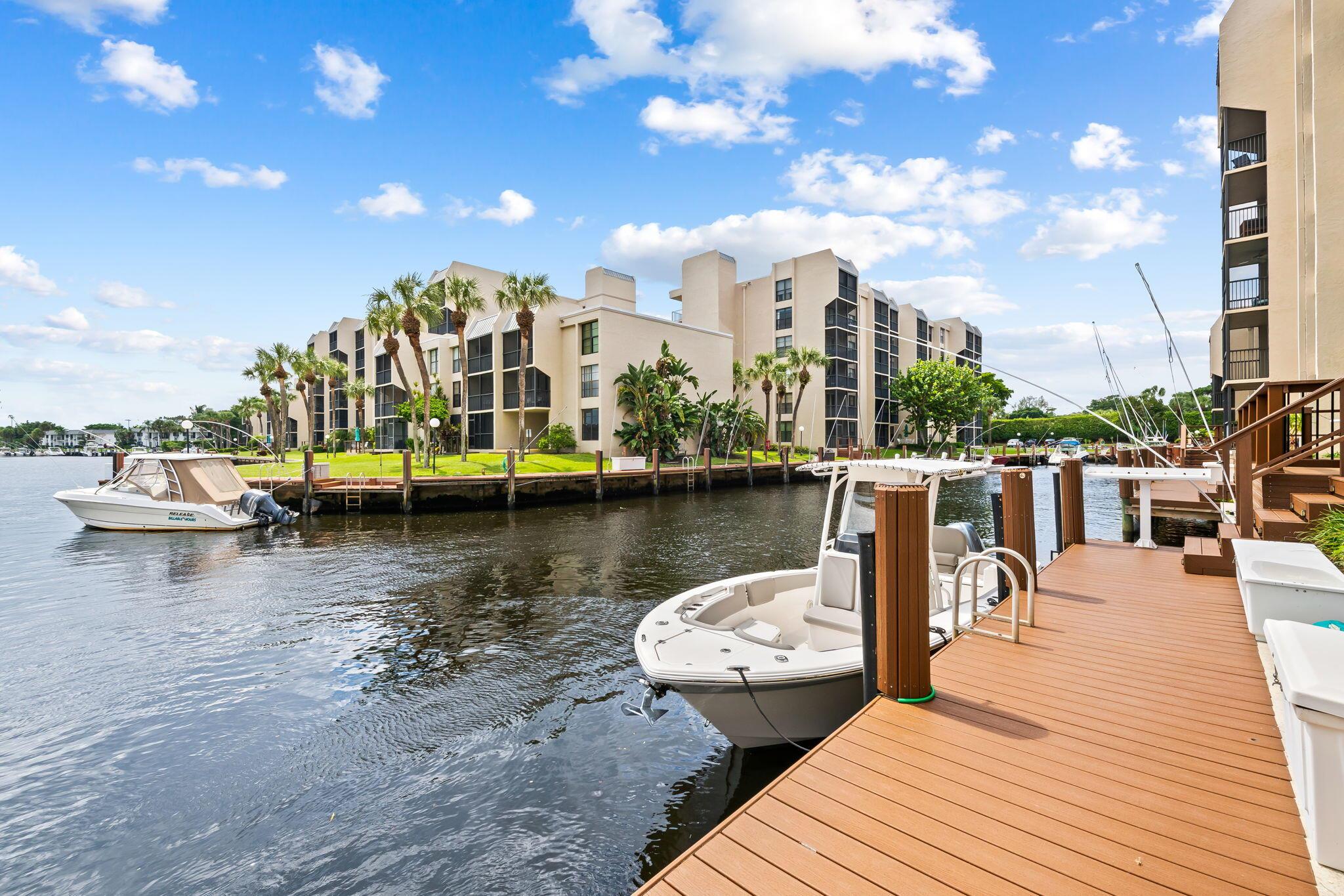 15 Royal Palm Way 202