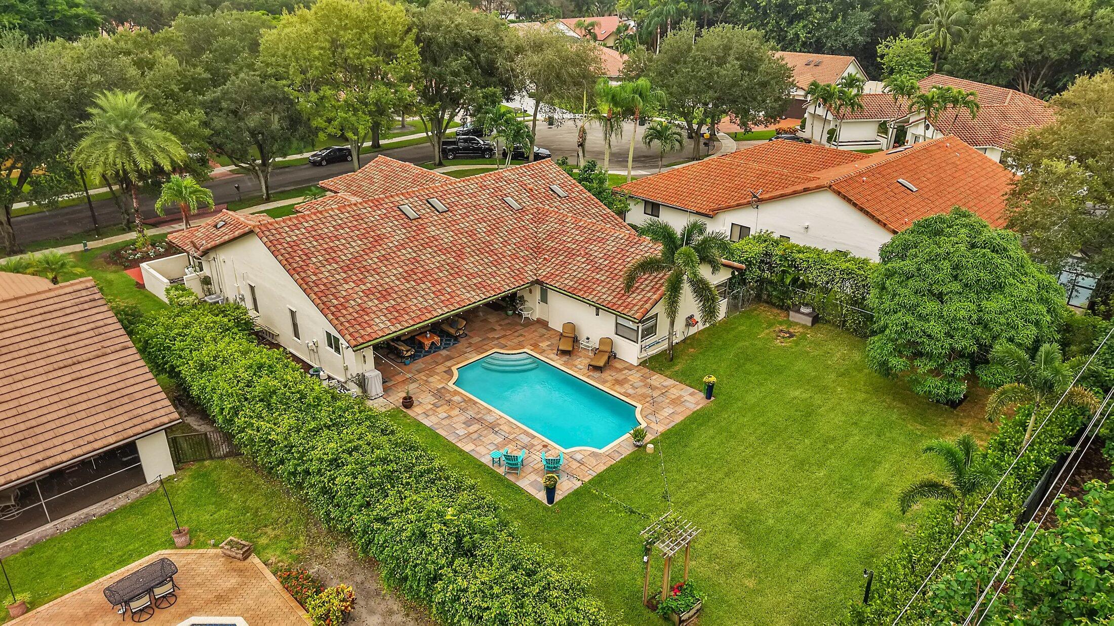 3951 NW 27th Terrace