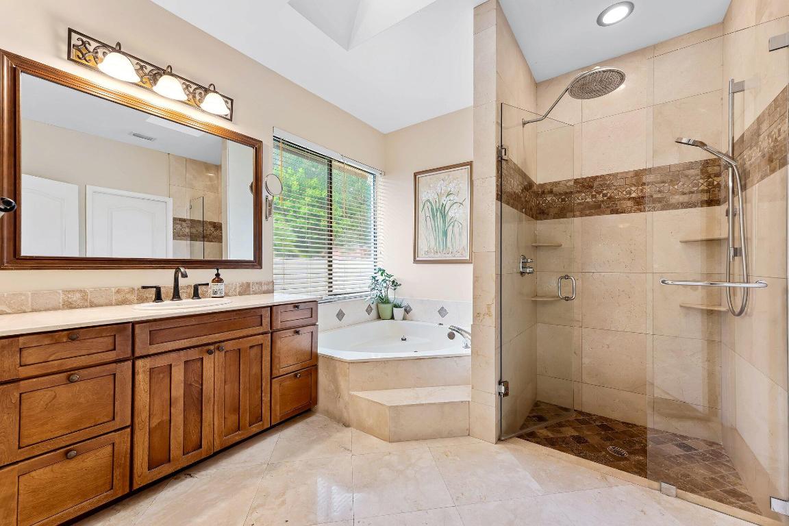 3951 NW 27th Terrace