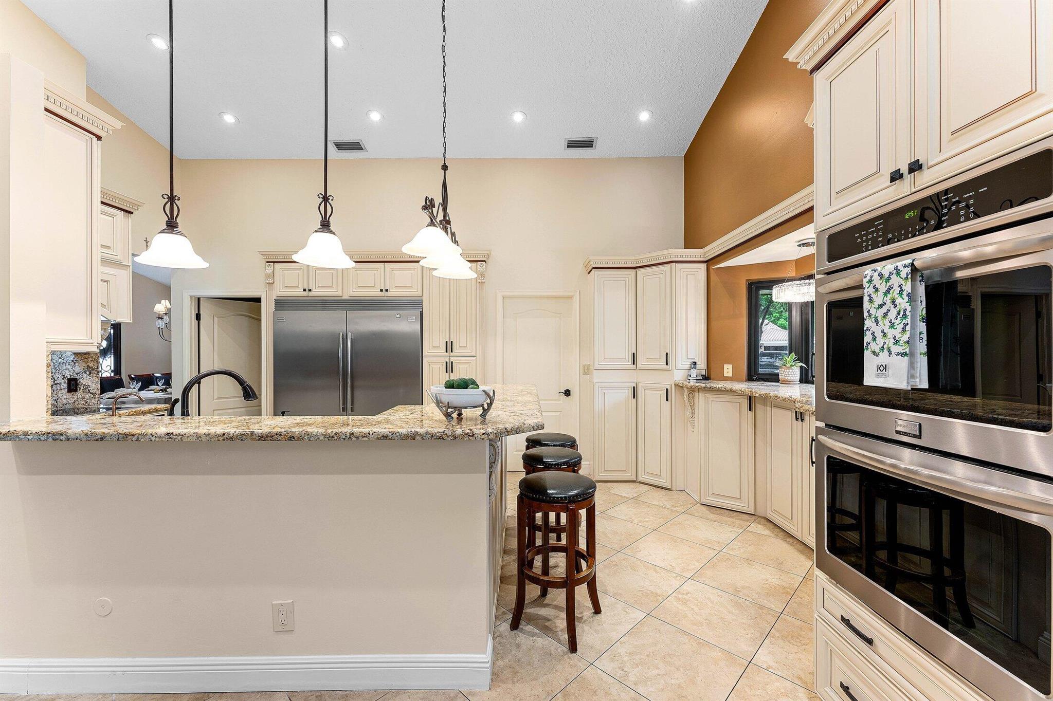 3951 NW 27th Terrace