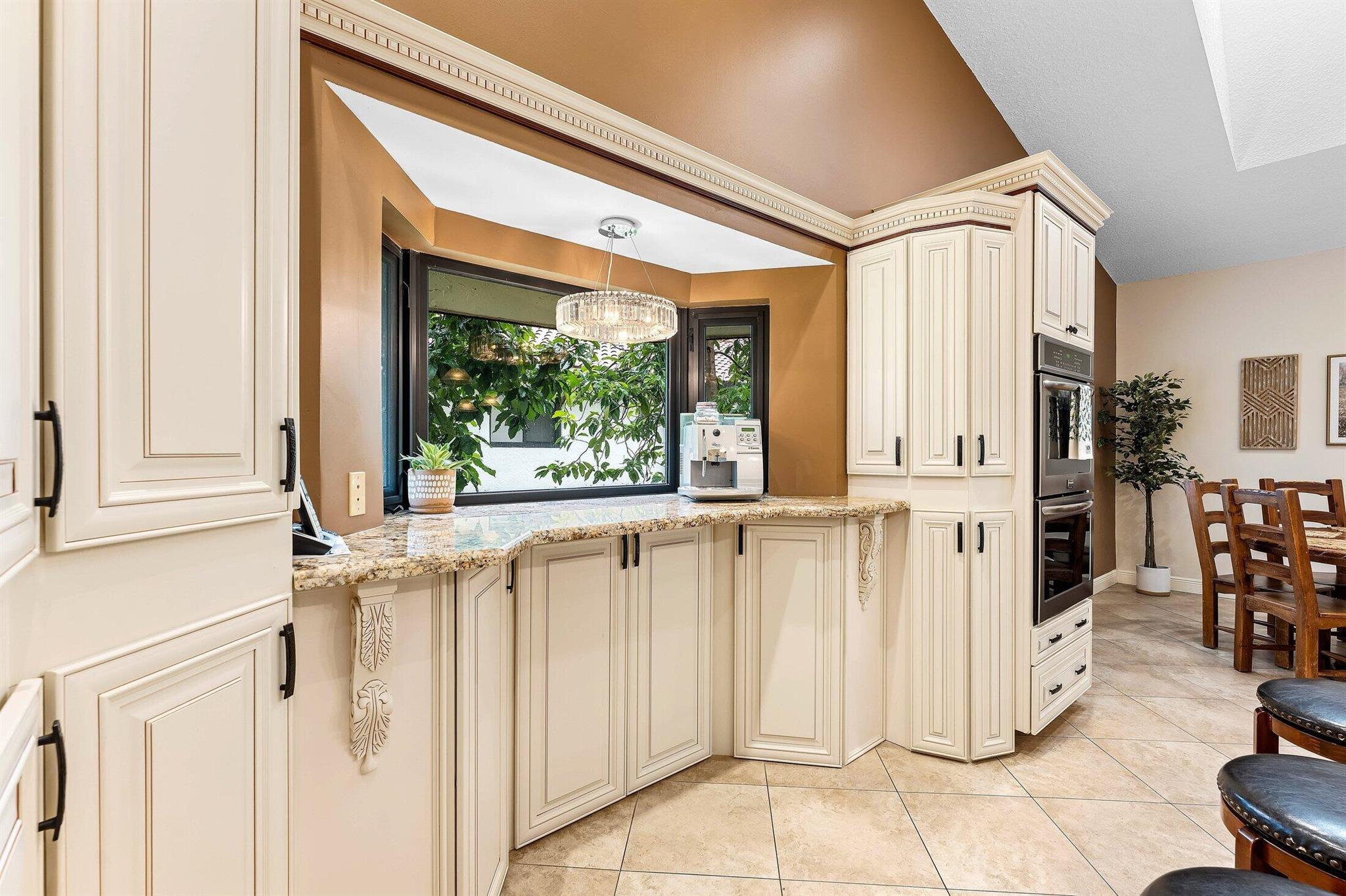 3951 NW 27th Terrace