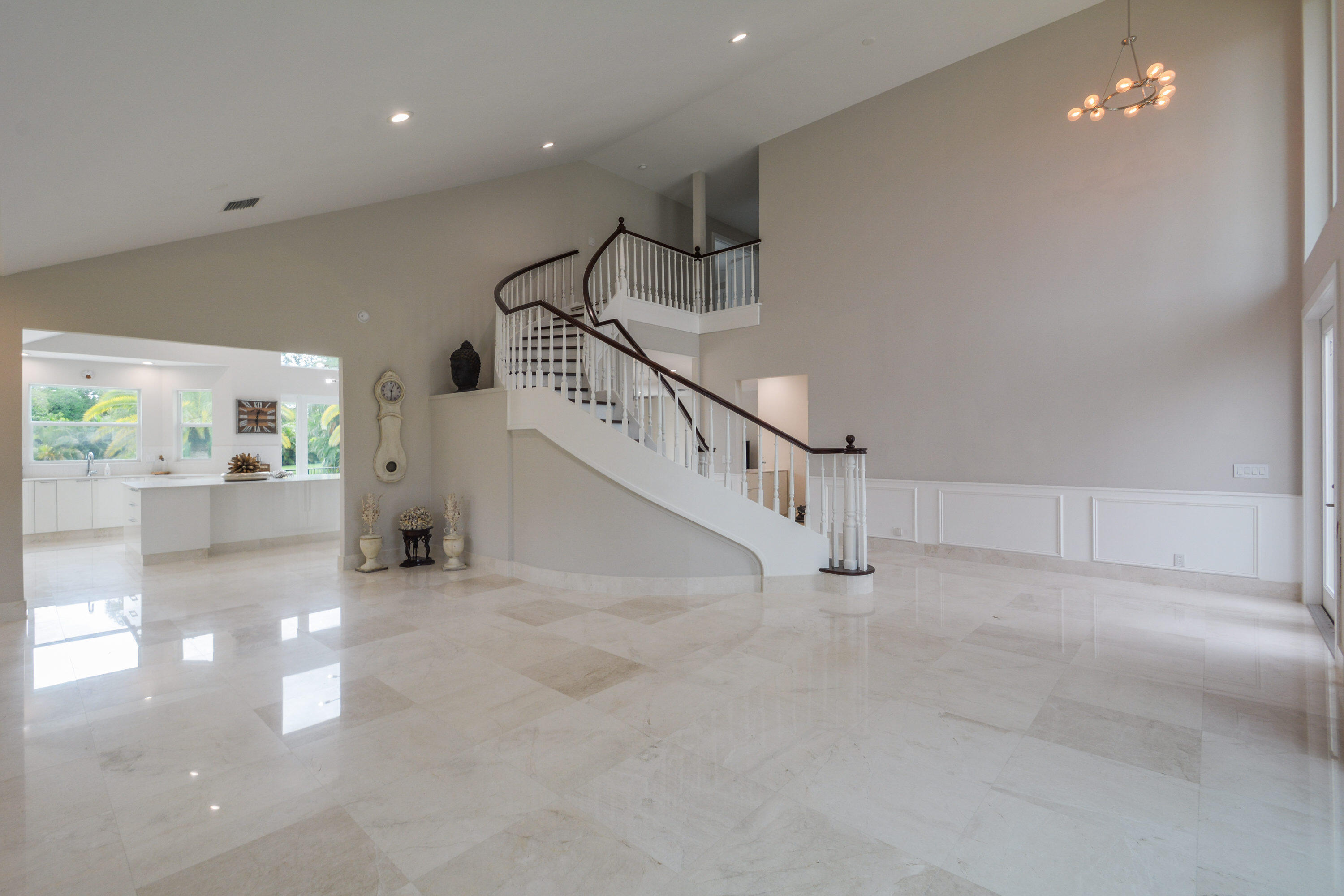 934 SW 21st Way
