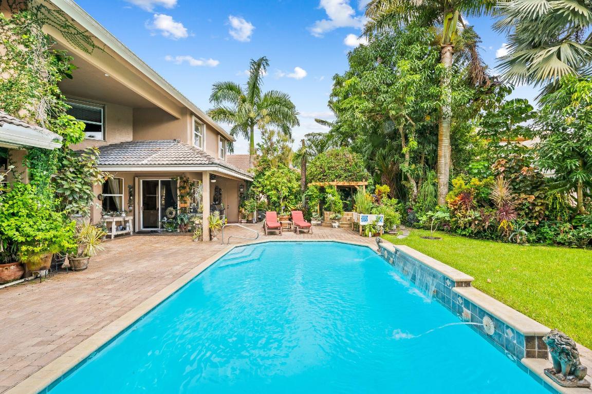 21167 Falls Ridge Way