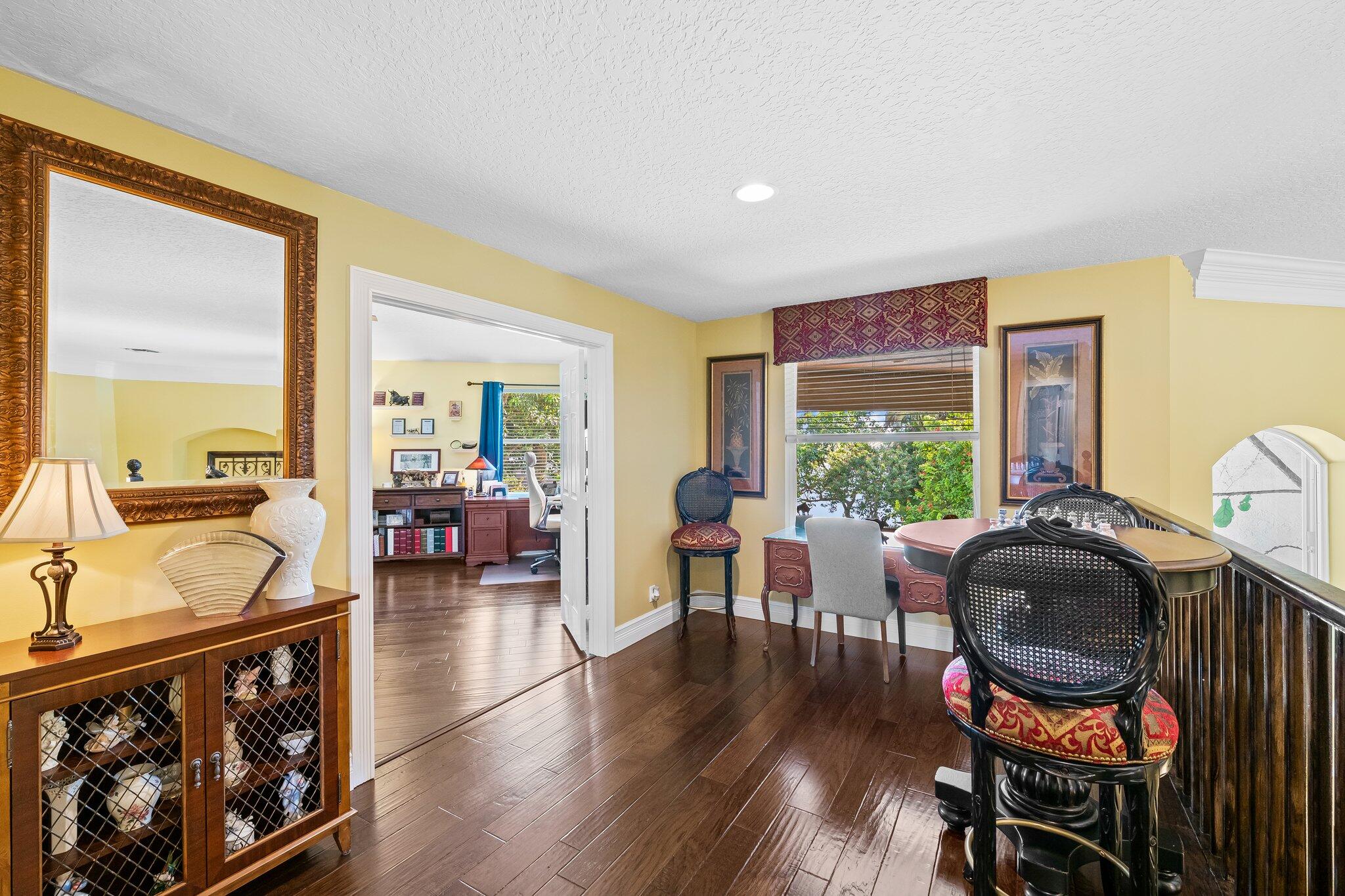 21167 Falls Ridge Way