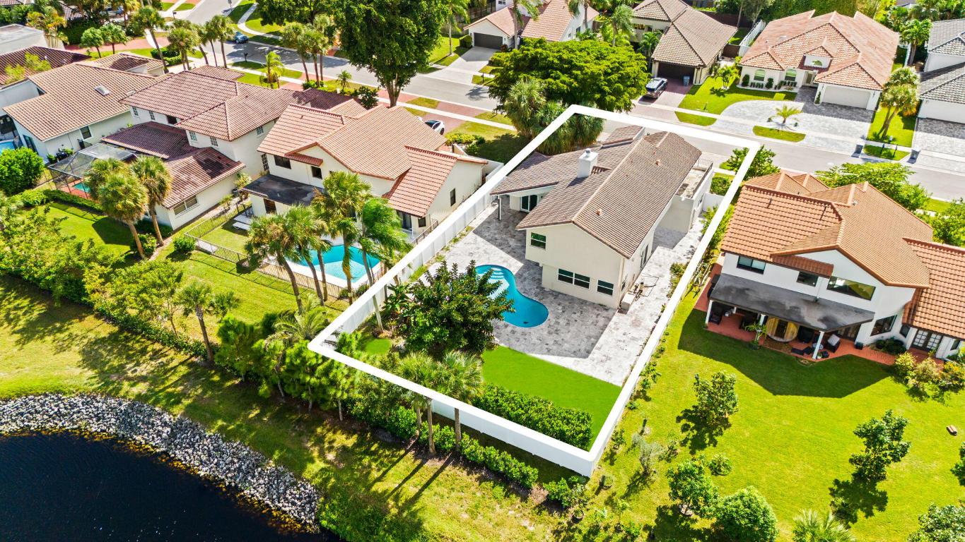 23162 L'Ermitage Circle