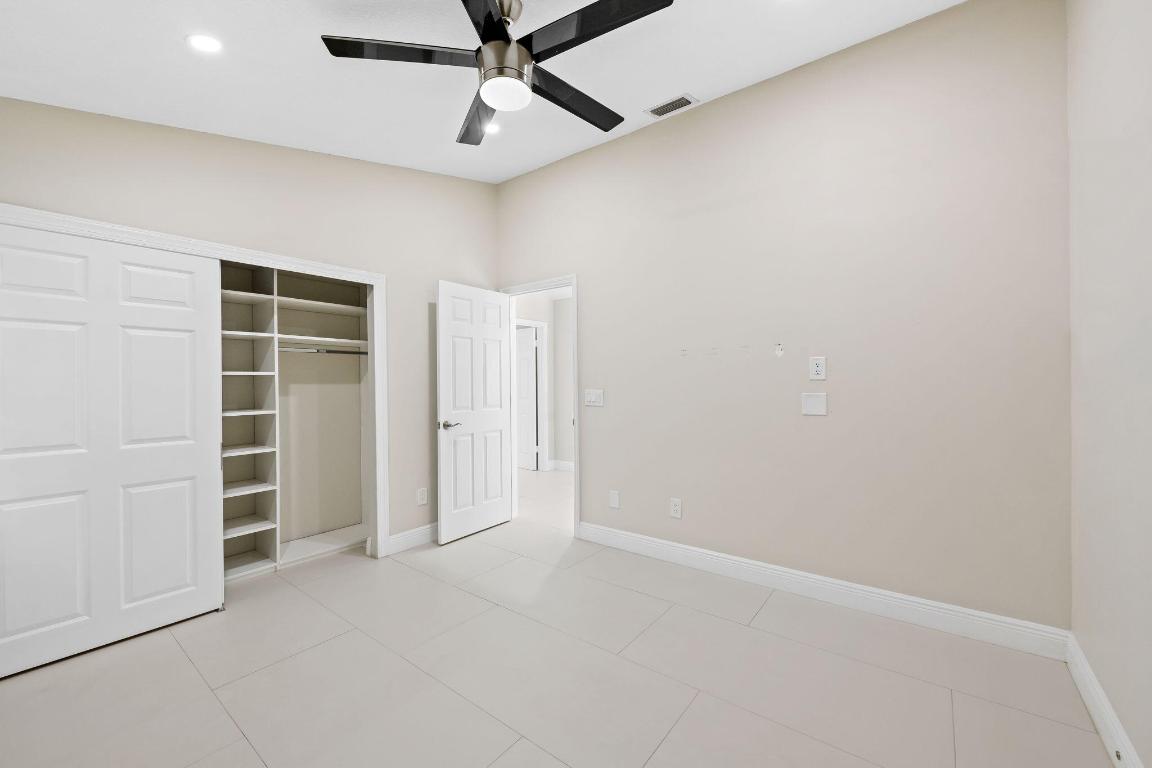 23162 L'Ermitage Circle