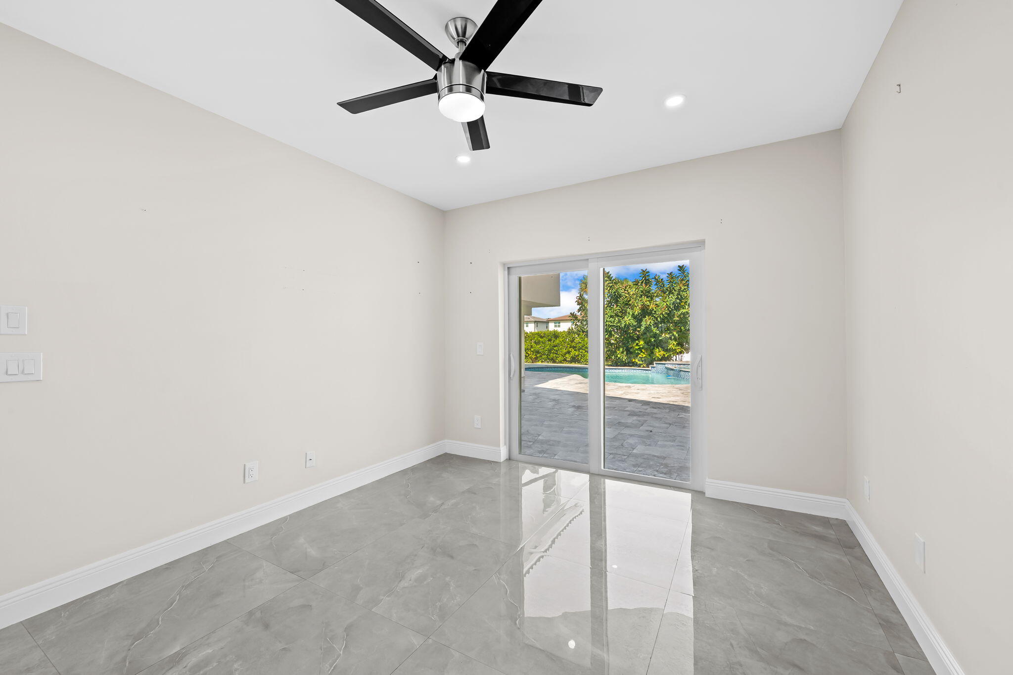 23162 L'Ermitage Circle