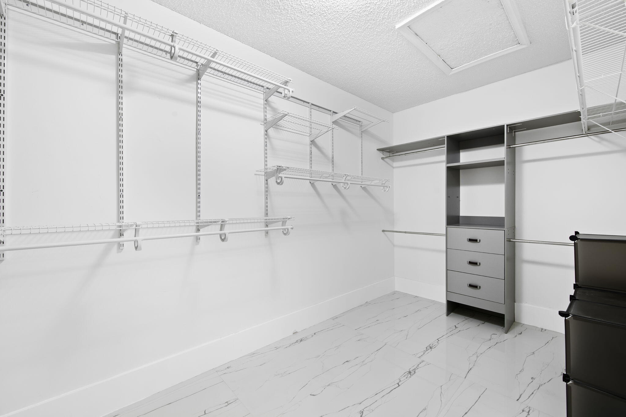 4713 NW 115th Avenue