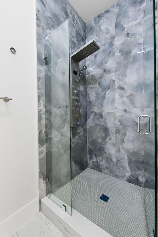 4713 NW 115th Avenue