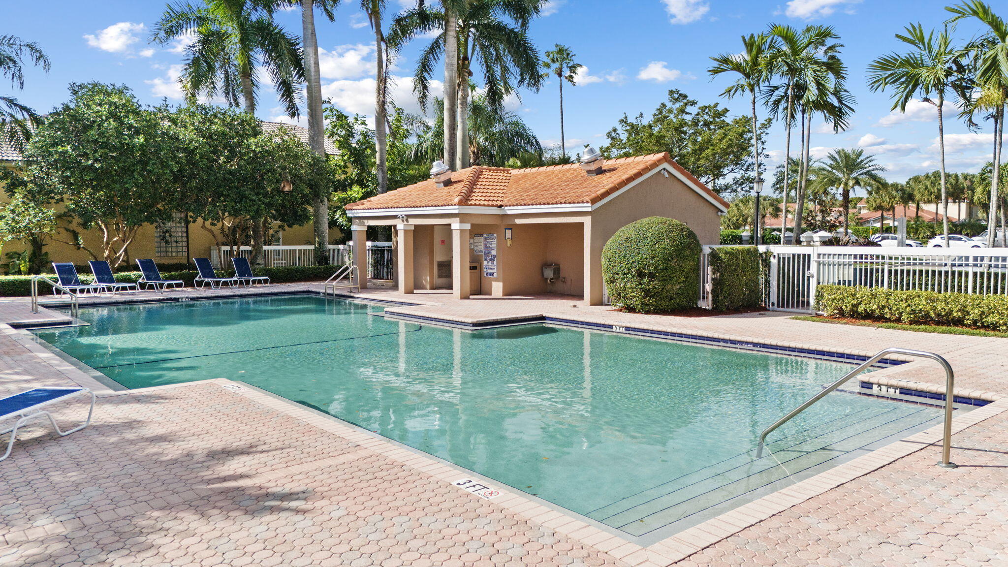 4713 NW 115th Avenue