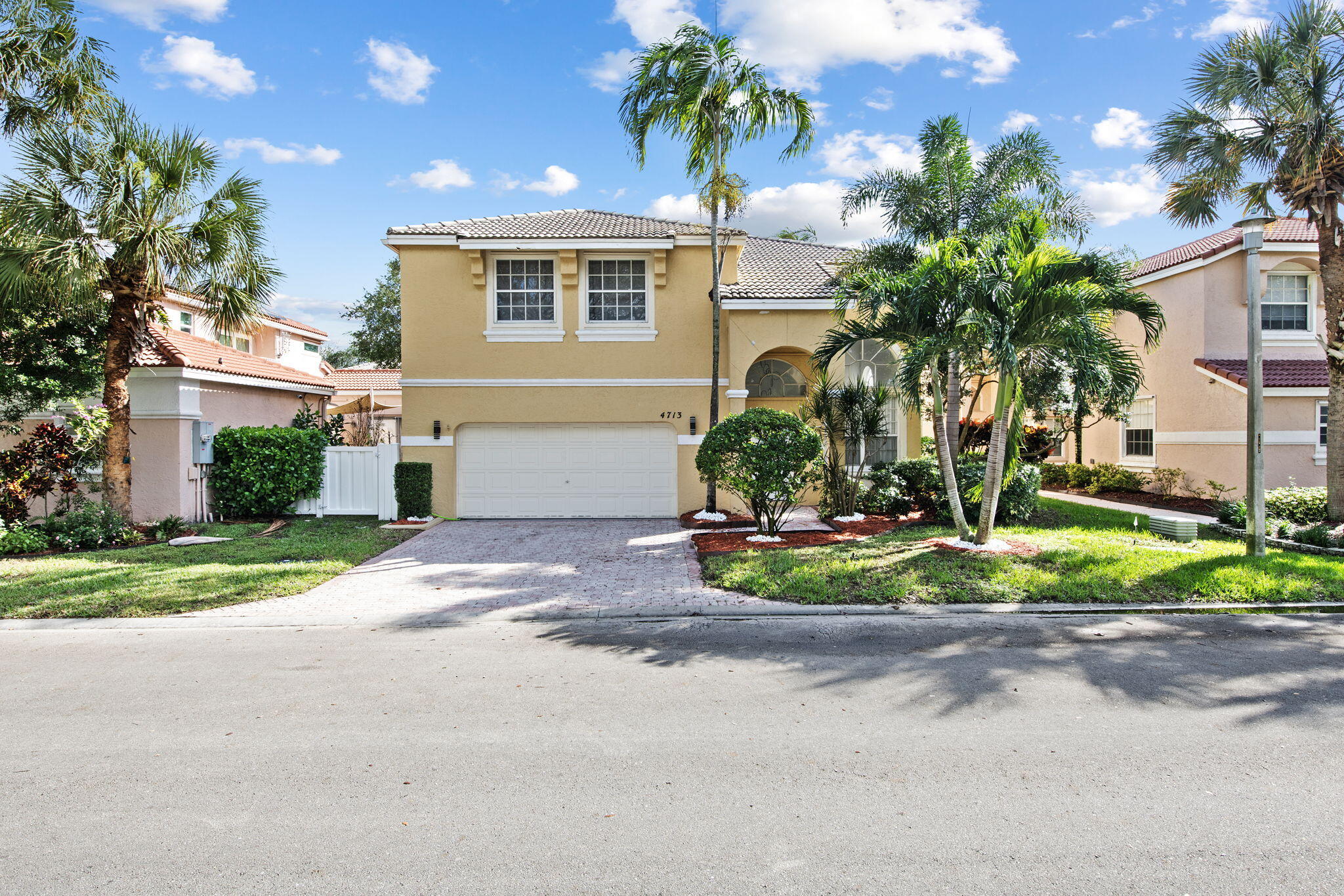 4713 NW 115th Avenue