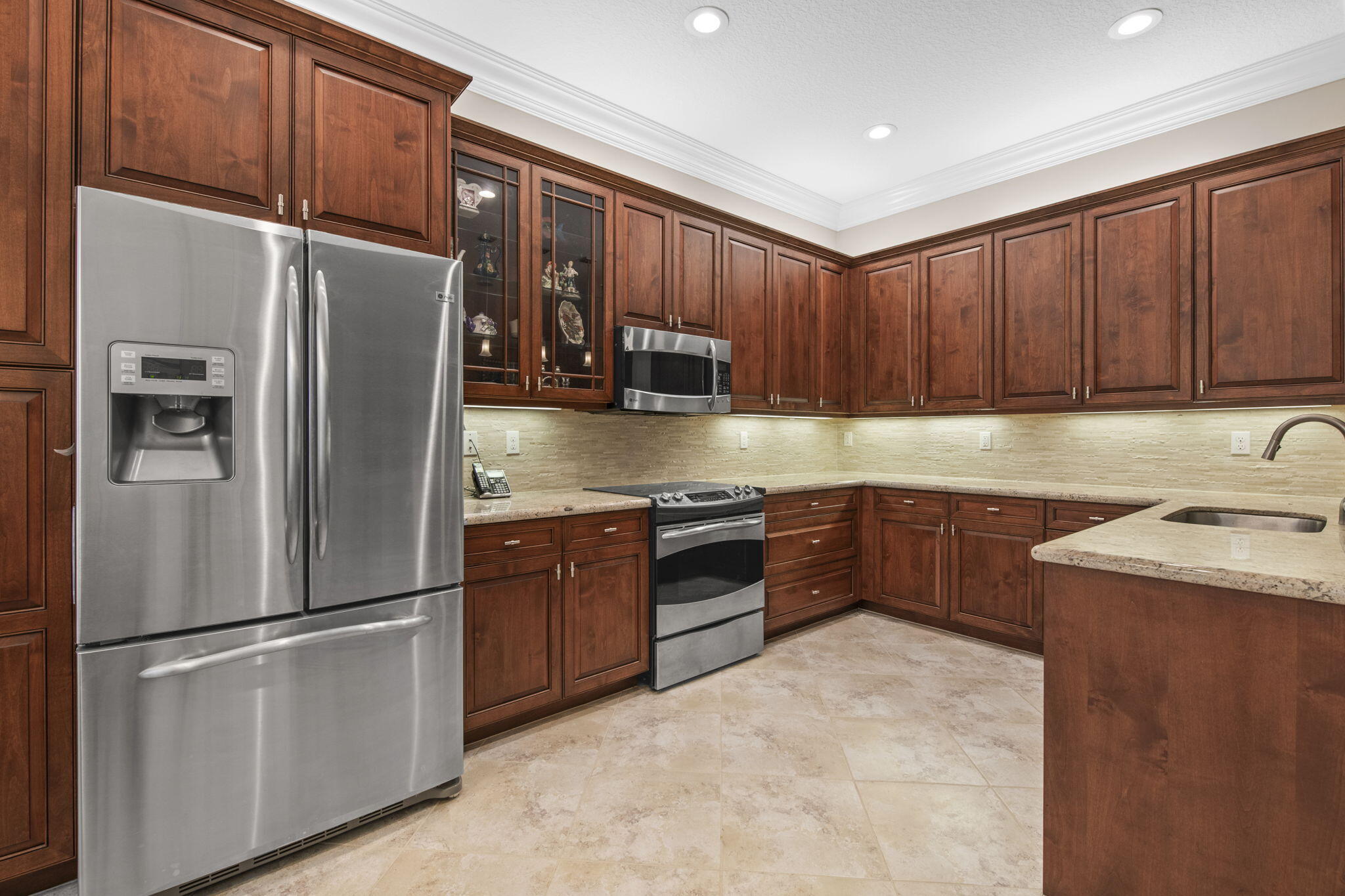 9653 Sail Palm Court