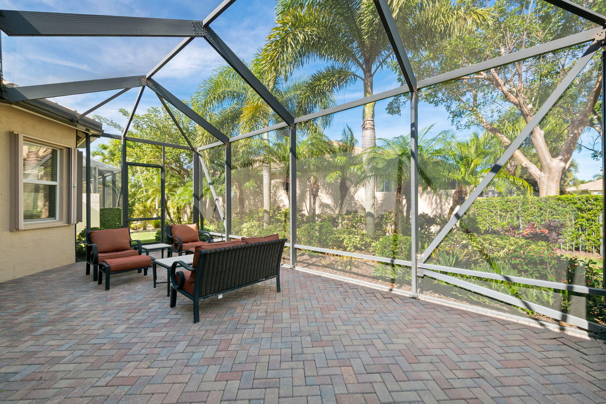 9653 Sail Palm Court