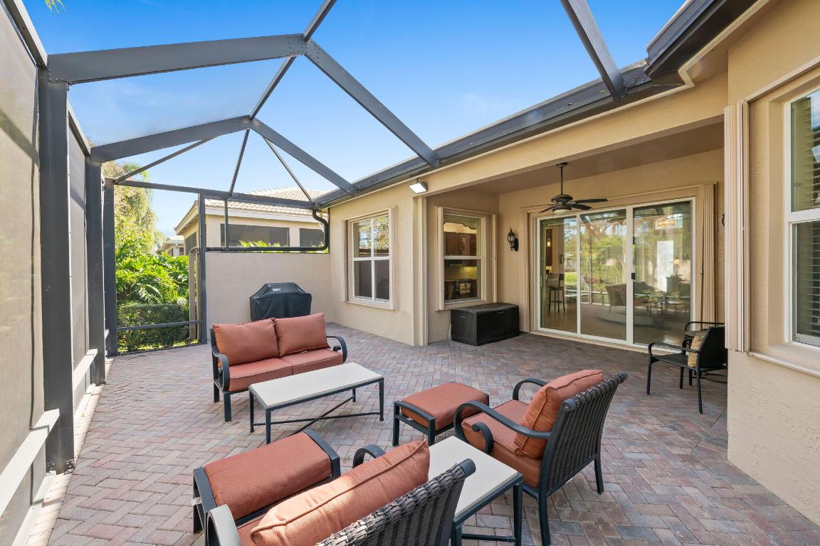 9653 Sail Palm Court