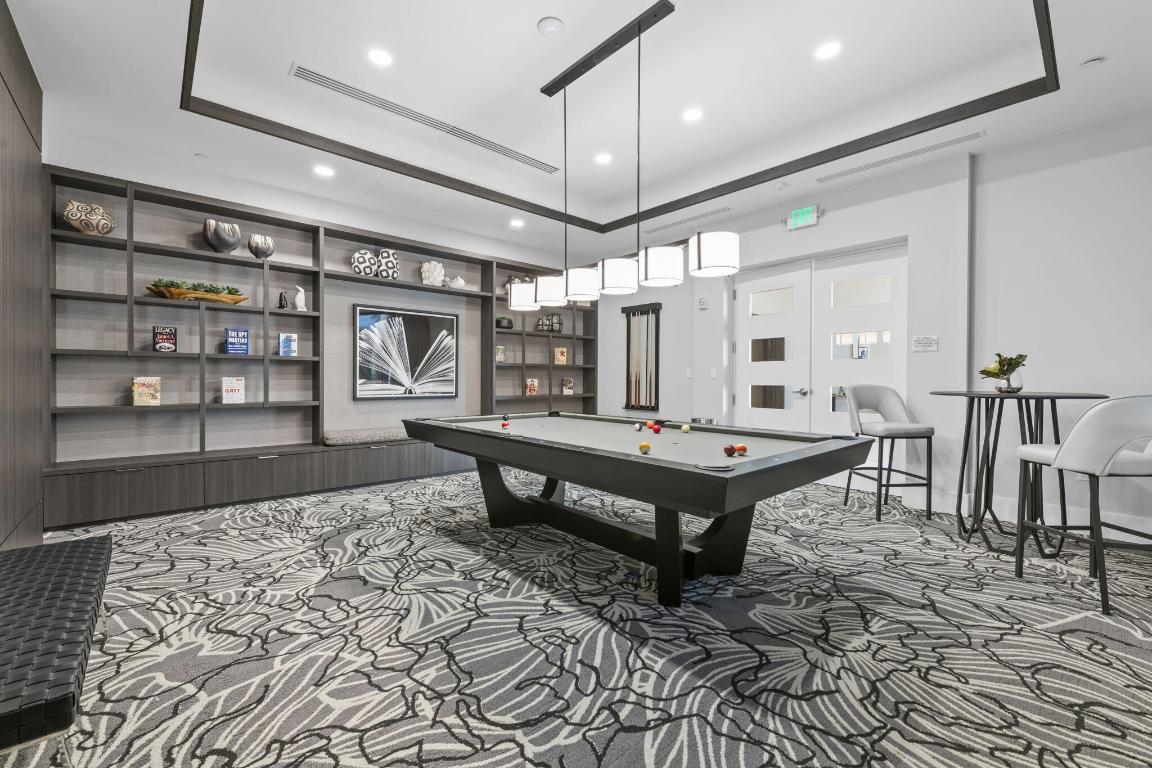 9653 Sail Palm Court