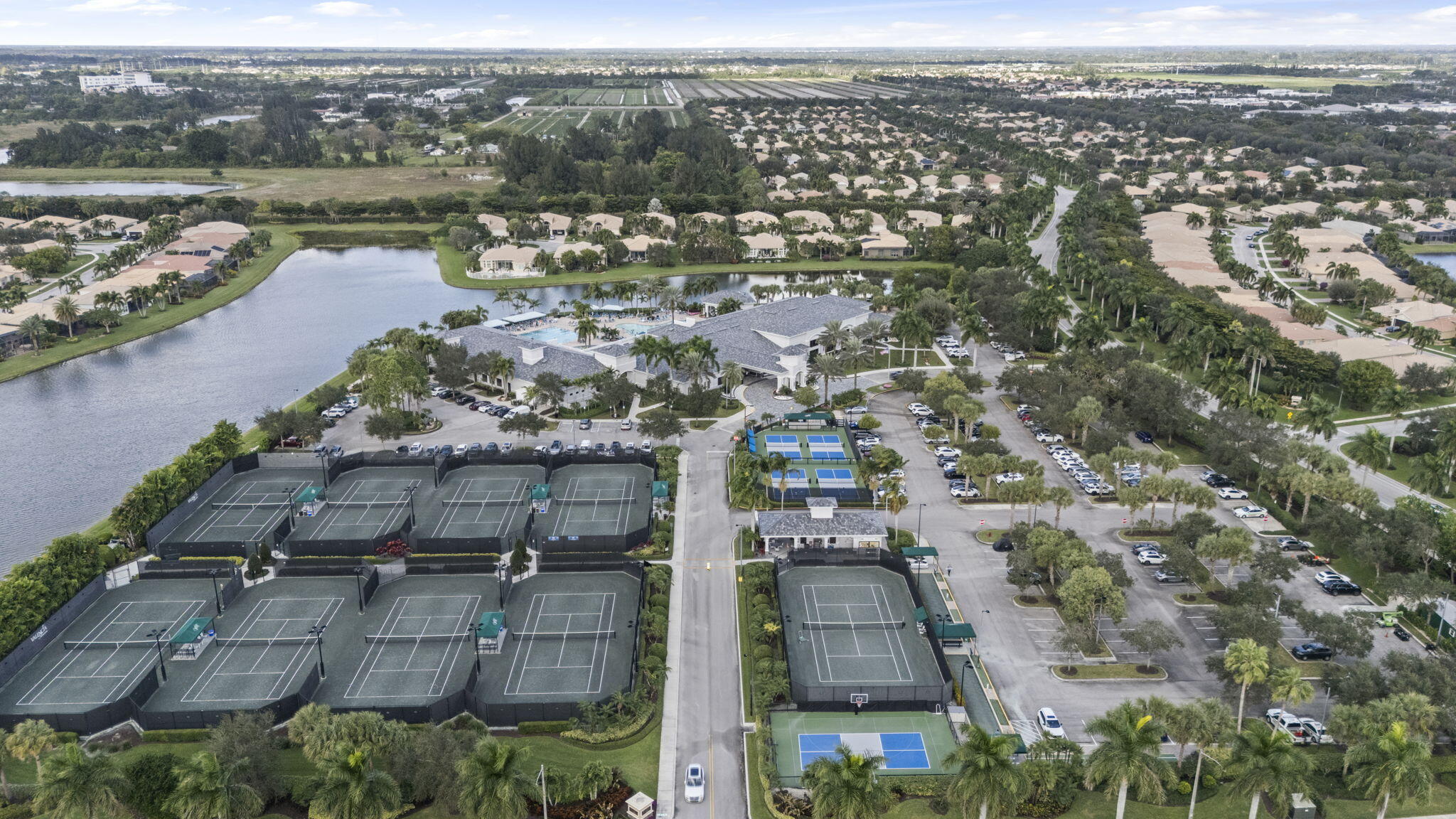 9653 Sail Palm Court