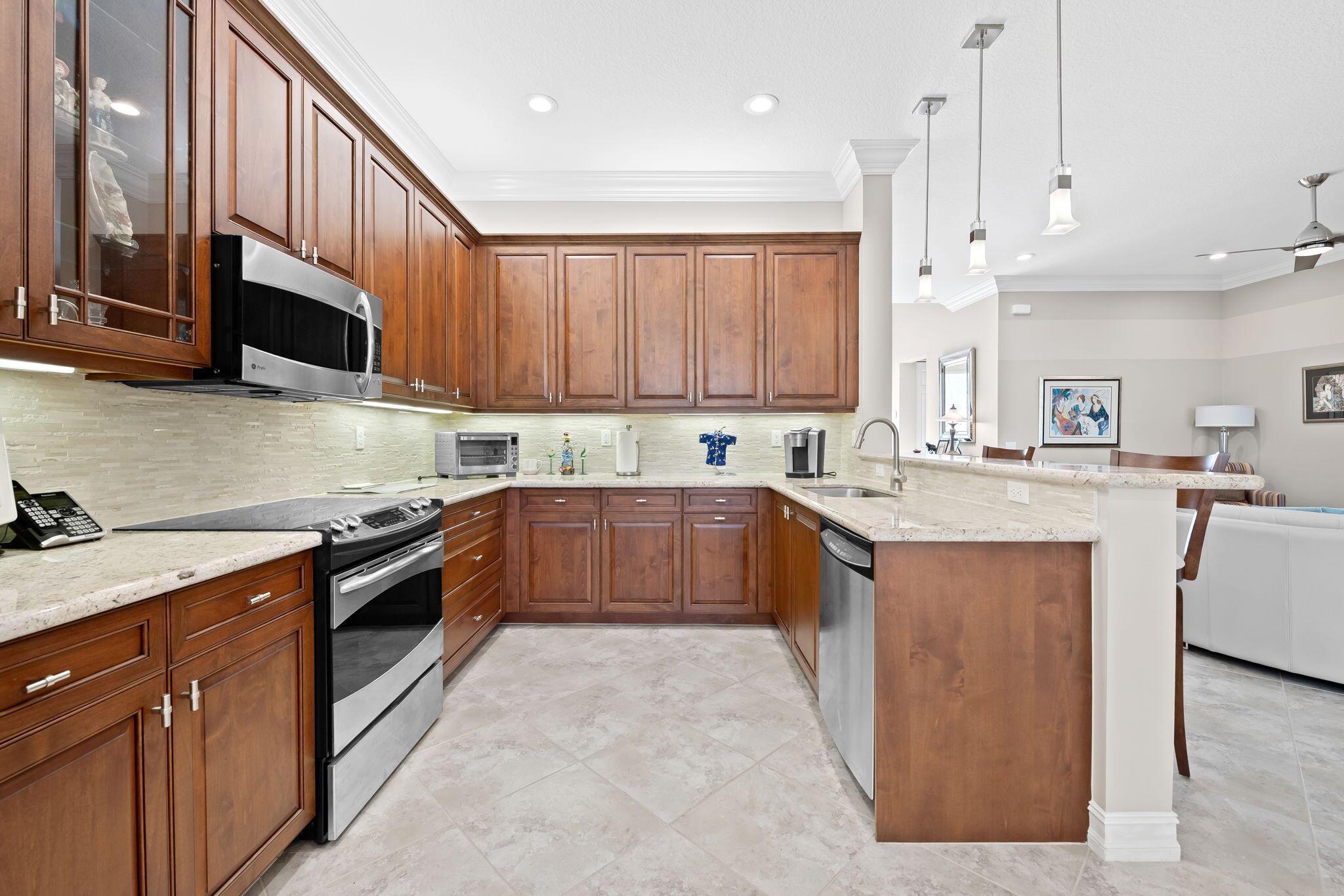 9653 Sail Palm Court