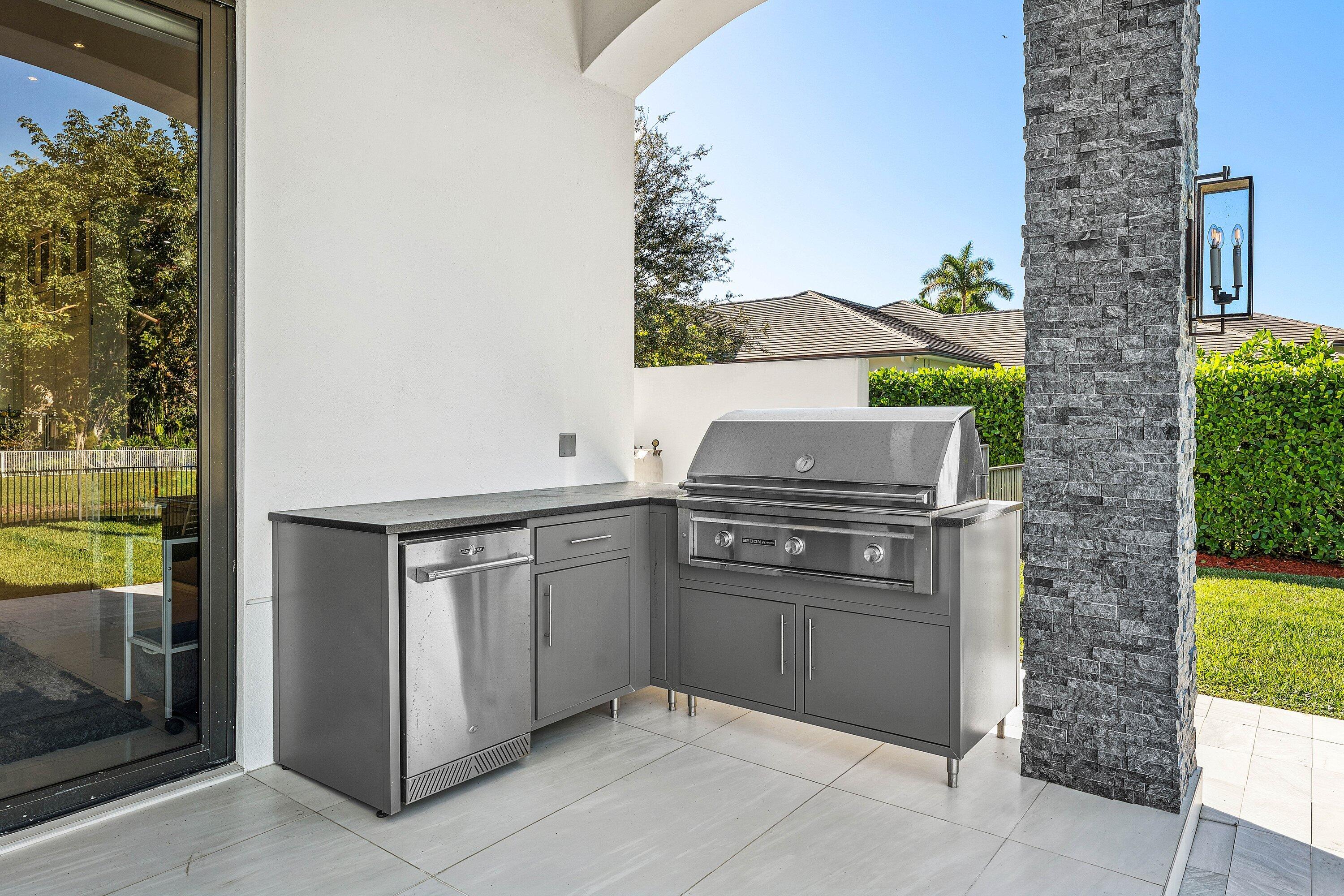 6773 Boniello Drive