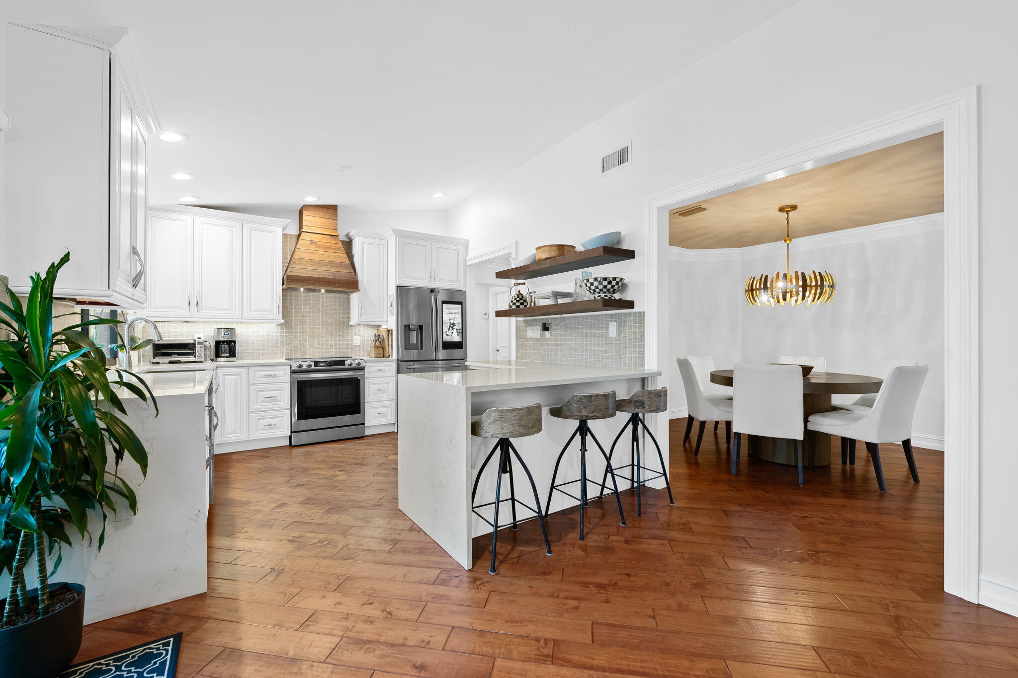 2901 NW 24 Terrace N