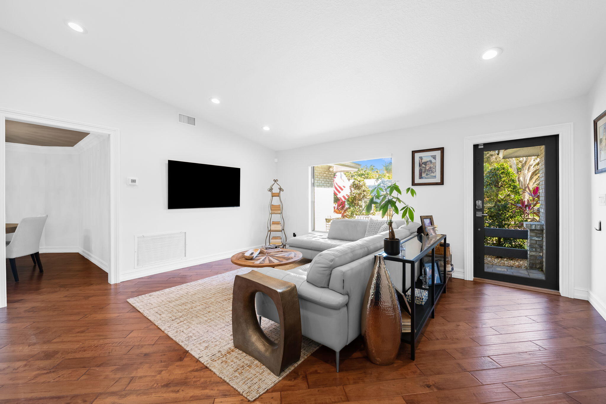 2901 NW 24 Terrace N