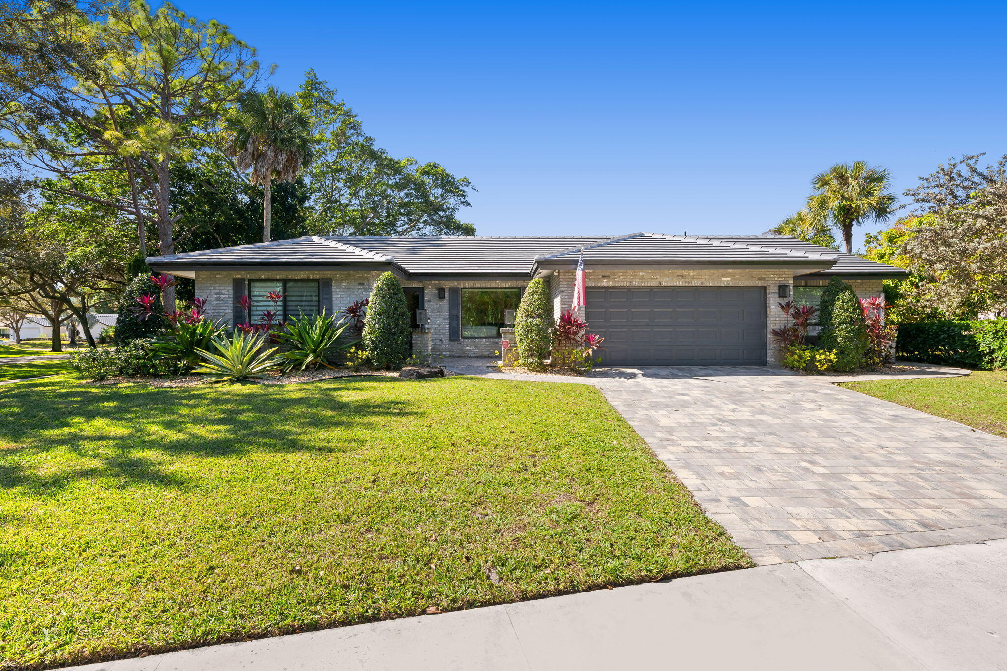 2901 NW 24 Terrace N