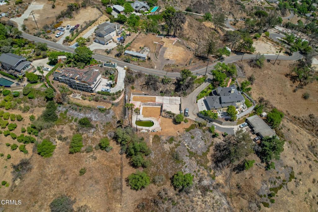 609 W Highland Drive