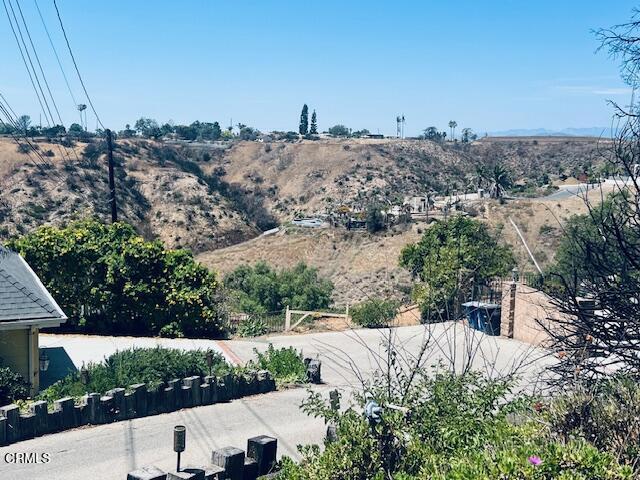 609 W Highland Drive