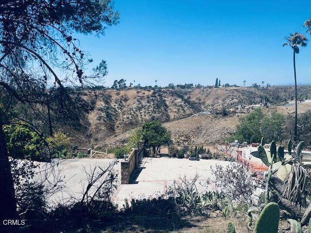 609 W Highland Drive