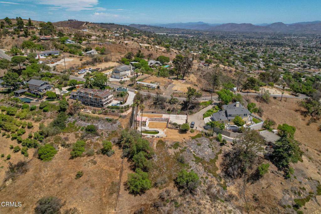 609 W Highland Drive