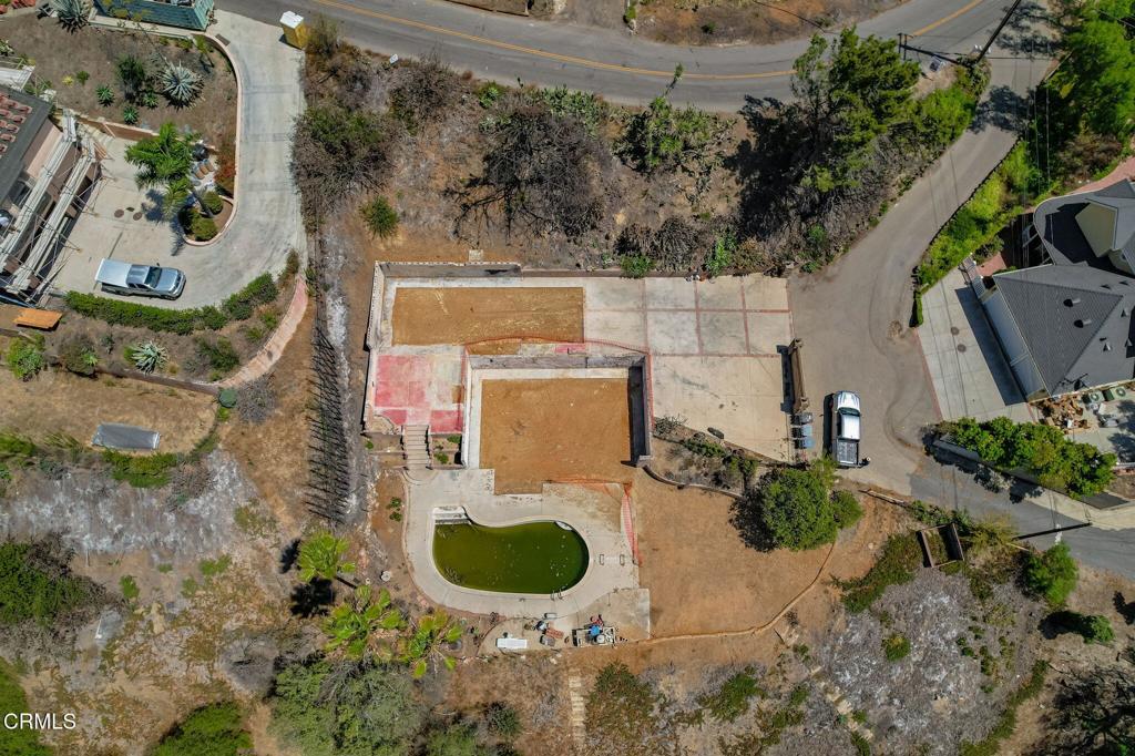 609 W Highland Drive