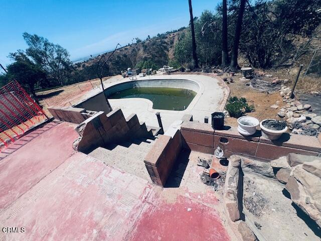 609 W Highland Drive