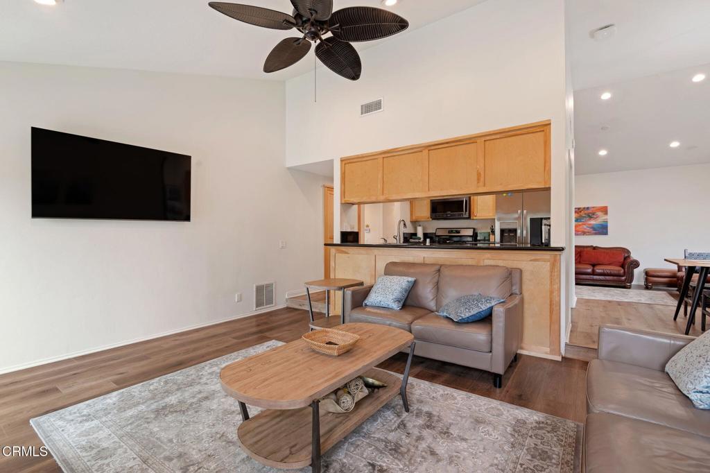 1667 Regent Street Camarillo Unit: Camarillo, CA 93010