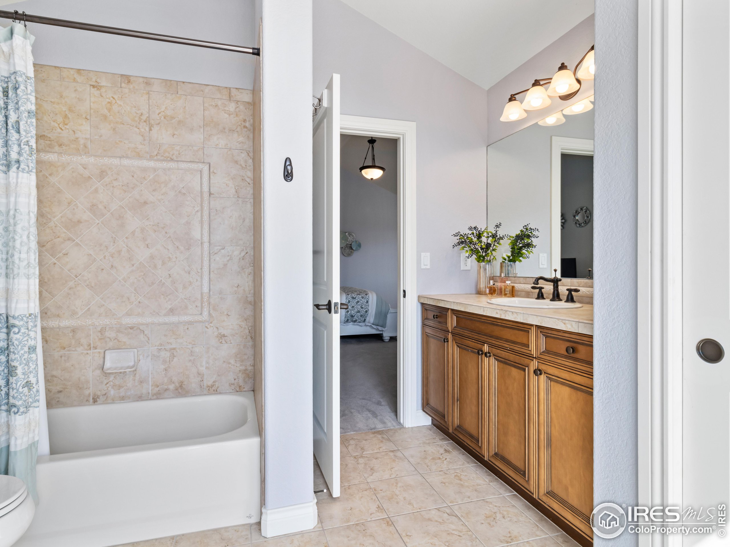 1507 Stardance Cir