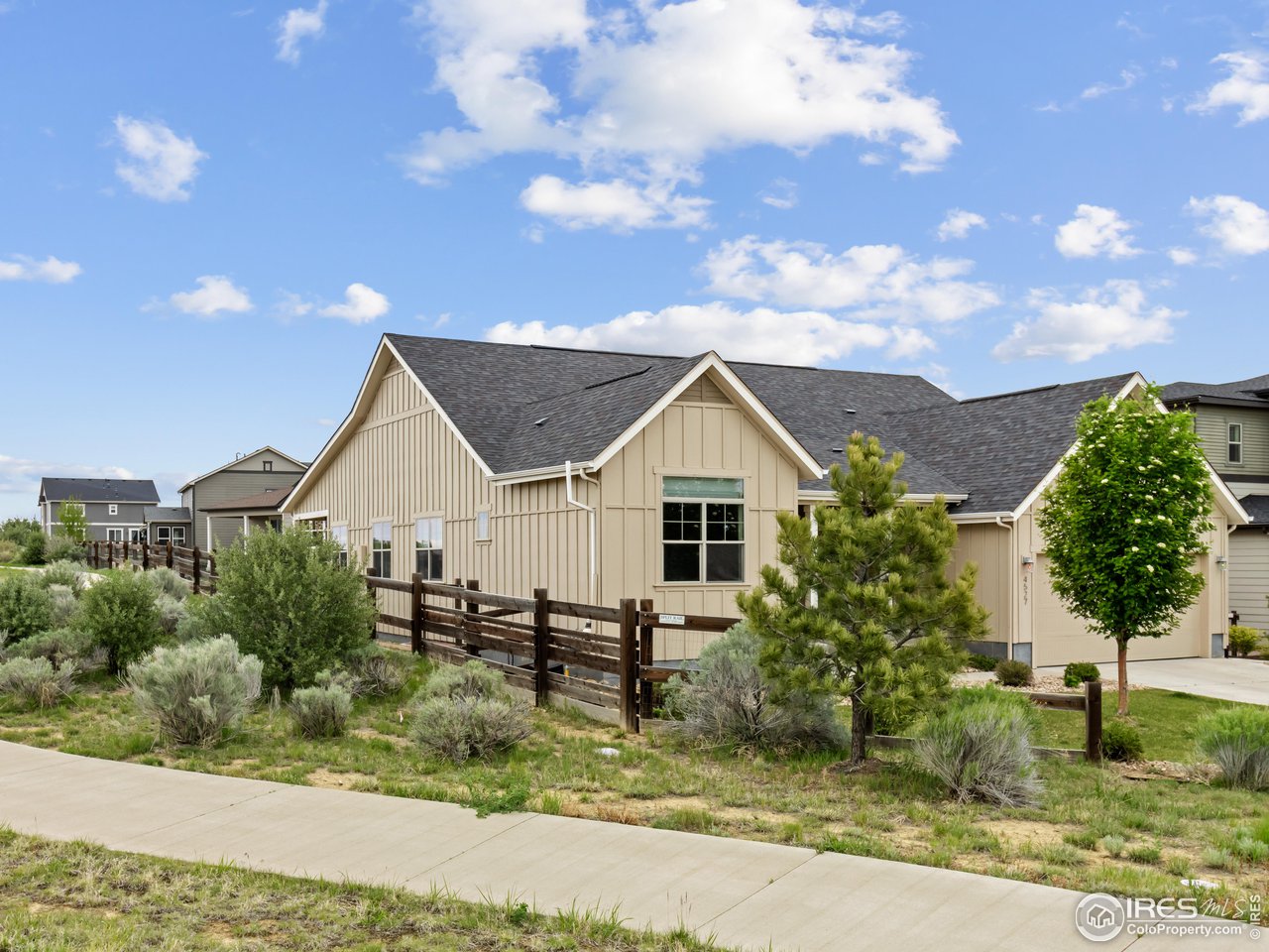 4527 Colorado River Dr