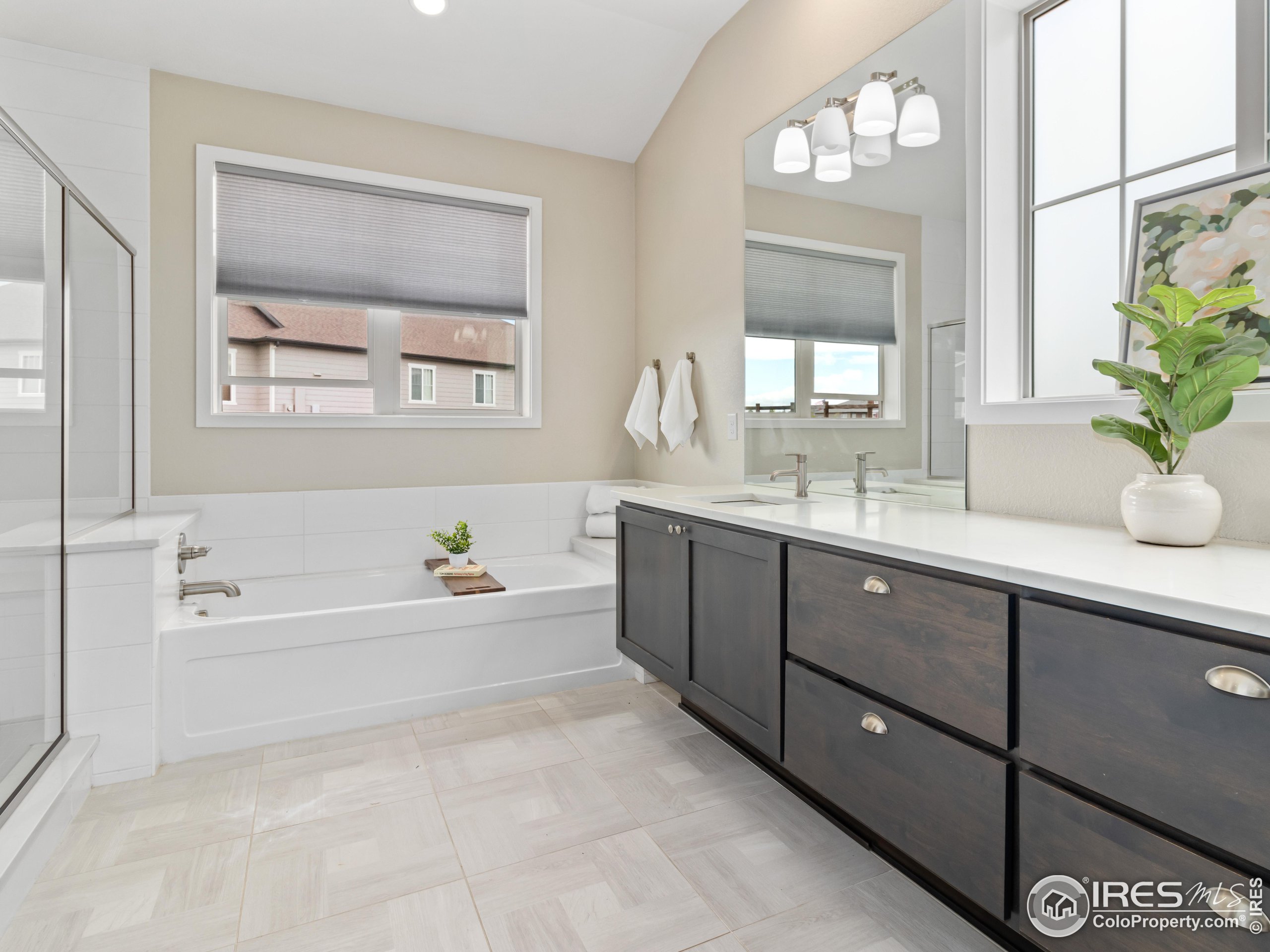 4527 Colorado River Dr