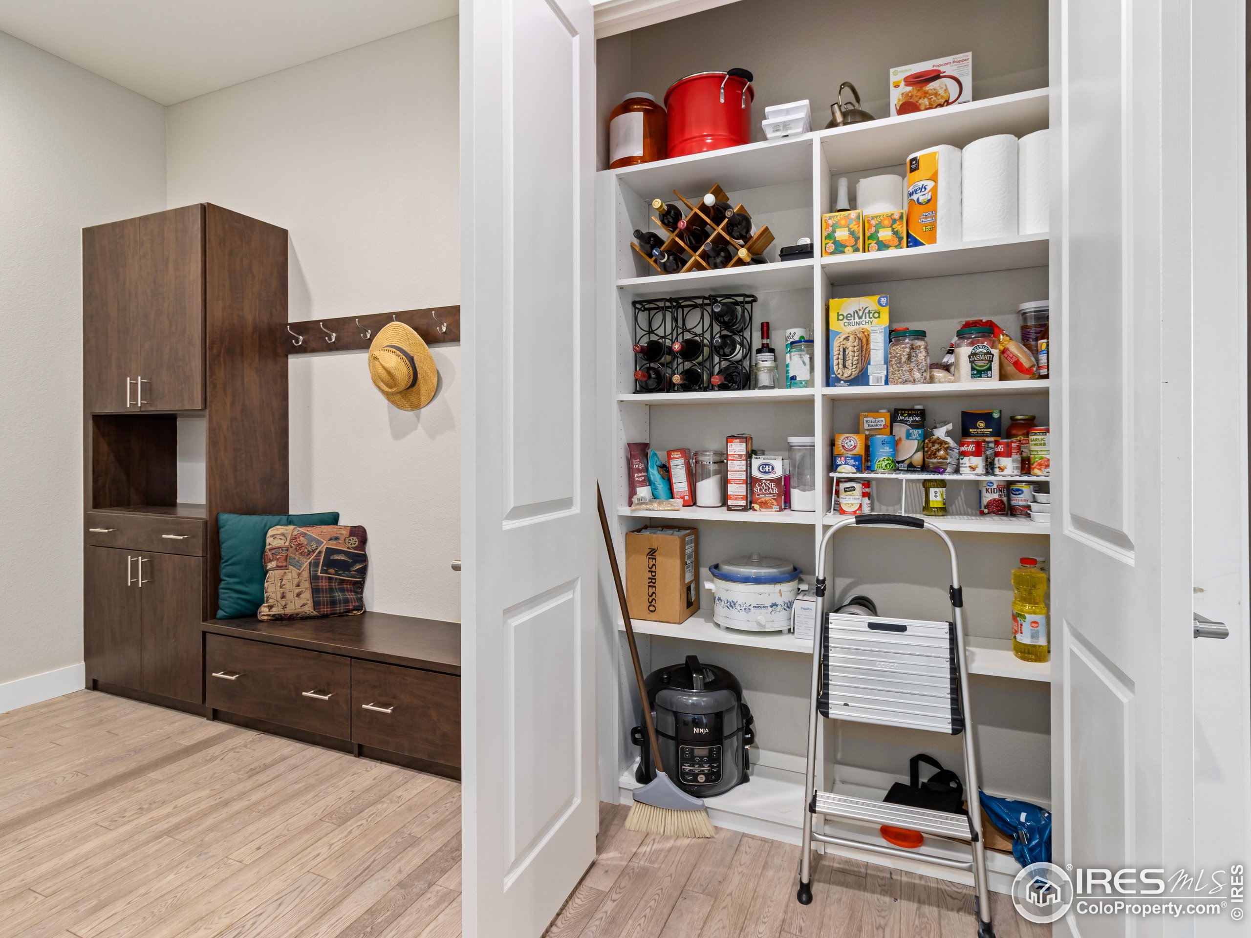 4527 Colorado River Dr