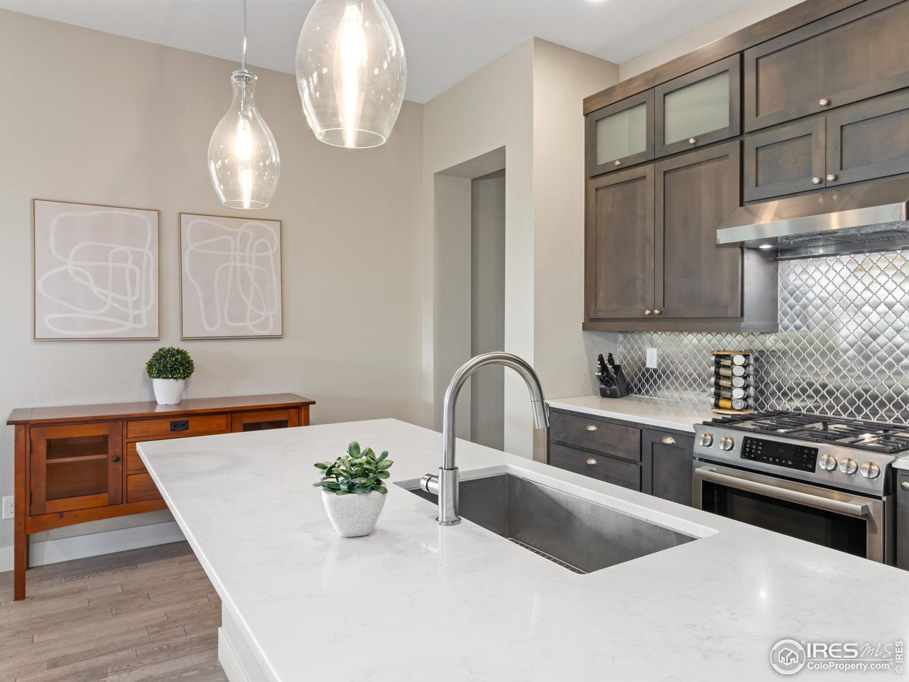 4527 Colorado River Dr